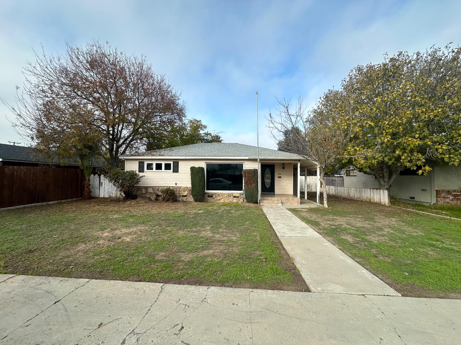 444 Washington St, Coalinga, CA 93210