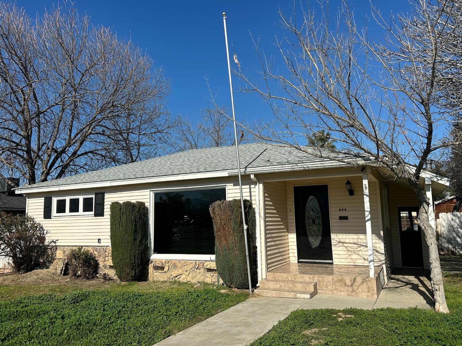 444 Washington St, Coalinga, CA 93210