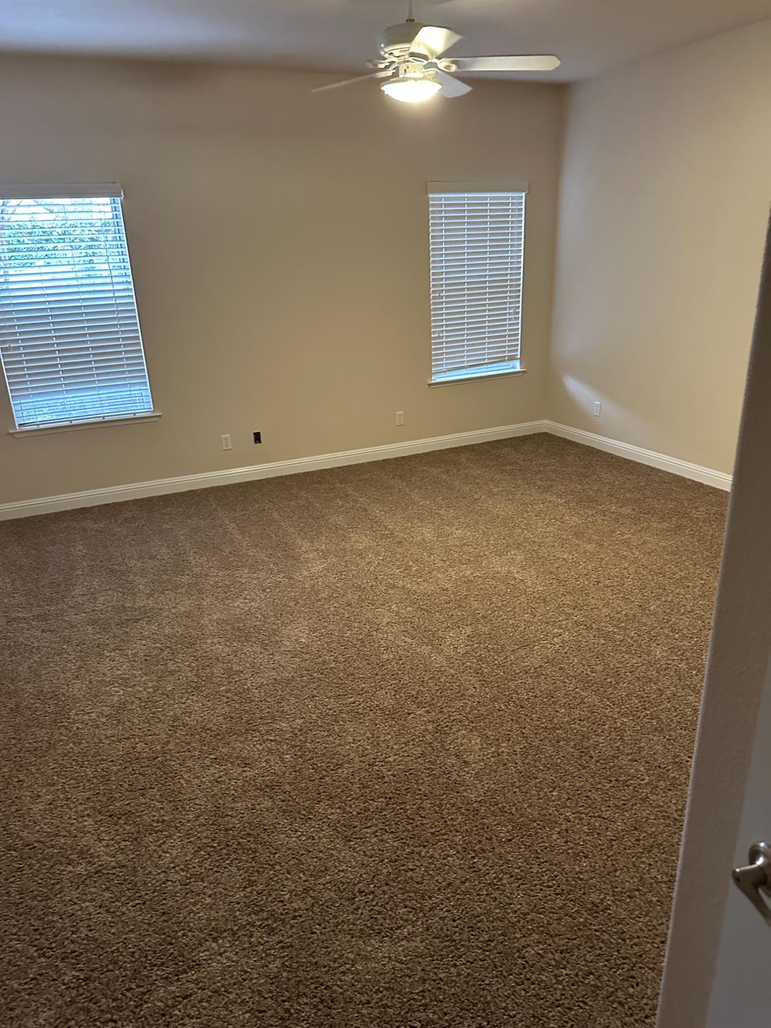 9929 N Price Ave, Fresno, CA 93720