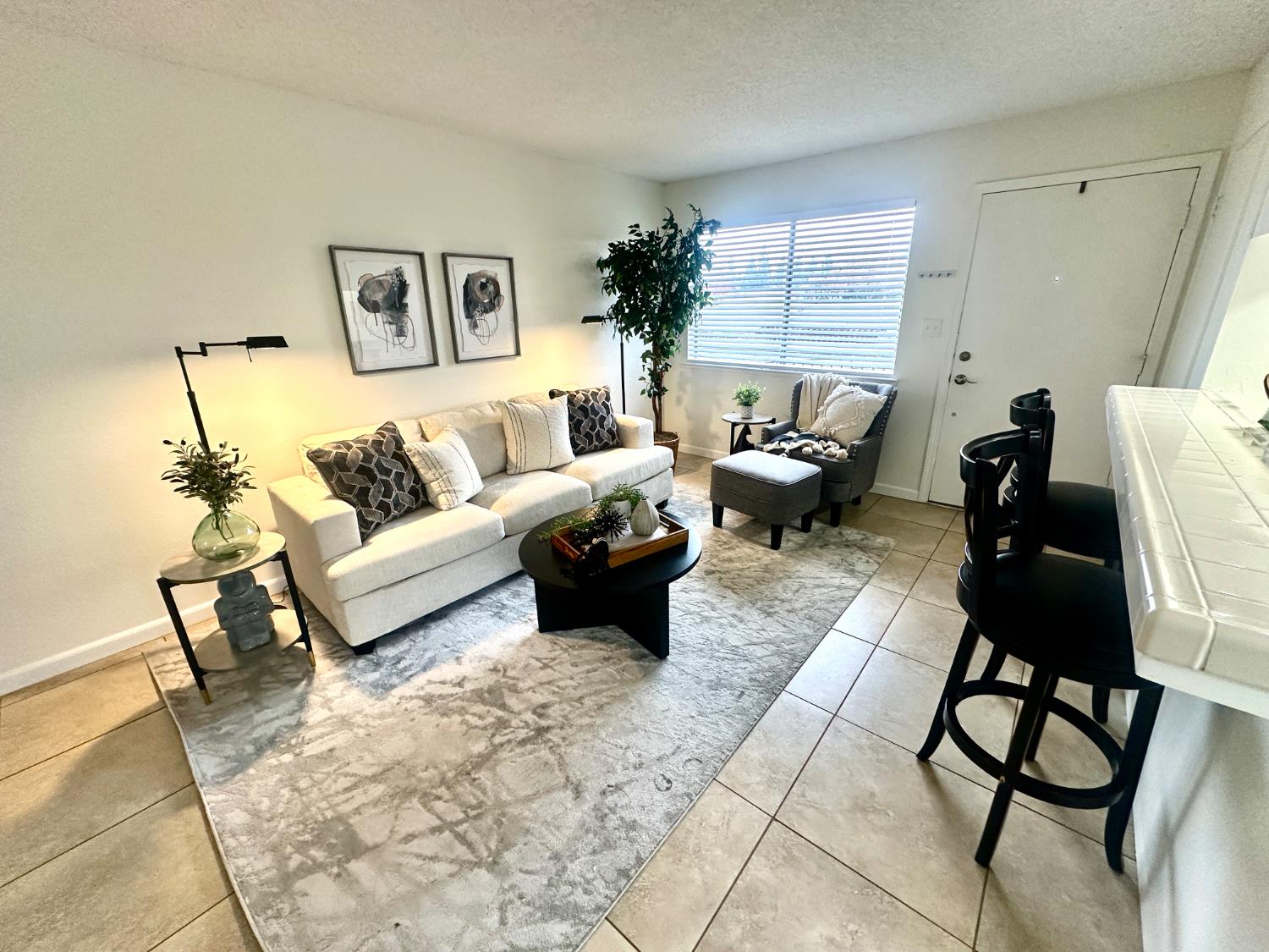 4912 N Holt Ave #204, Fresno, CA 93705