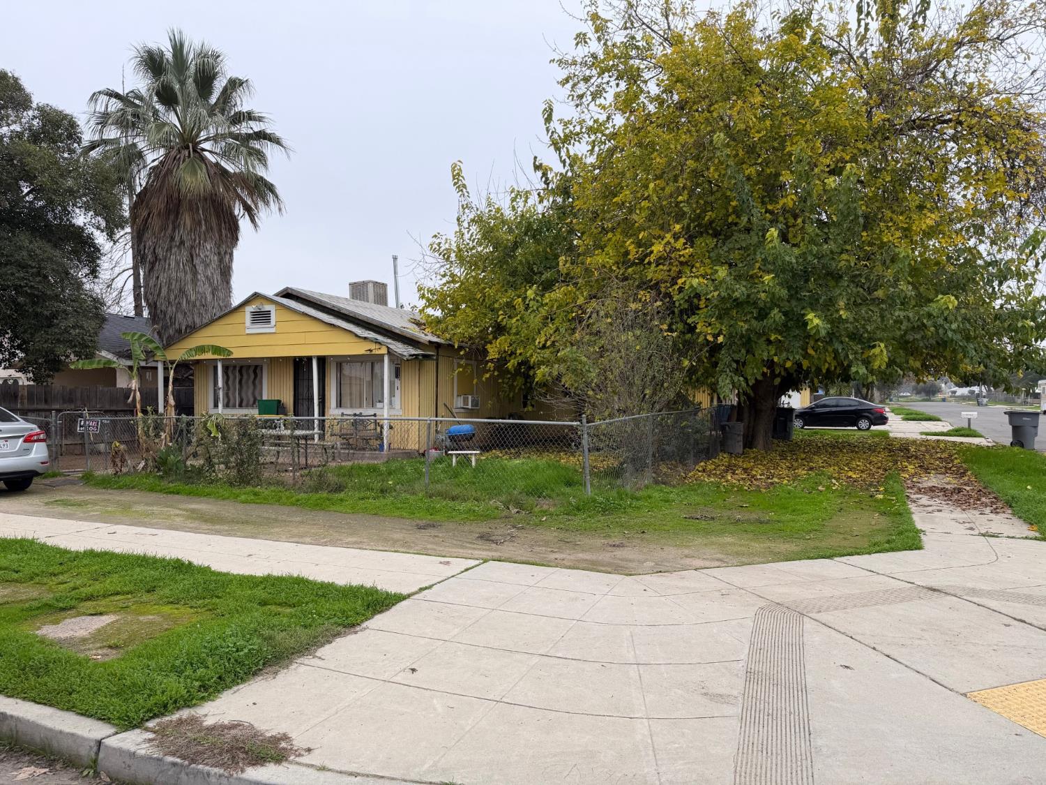 7175 Everest Ave, Fresno, CA 93722