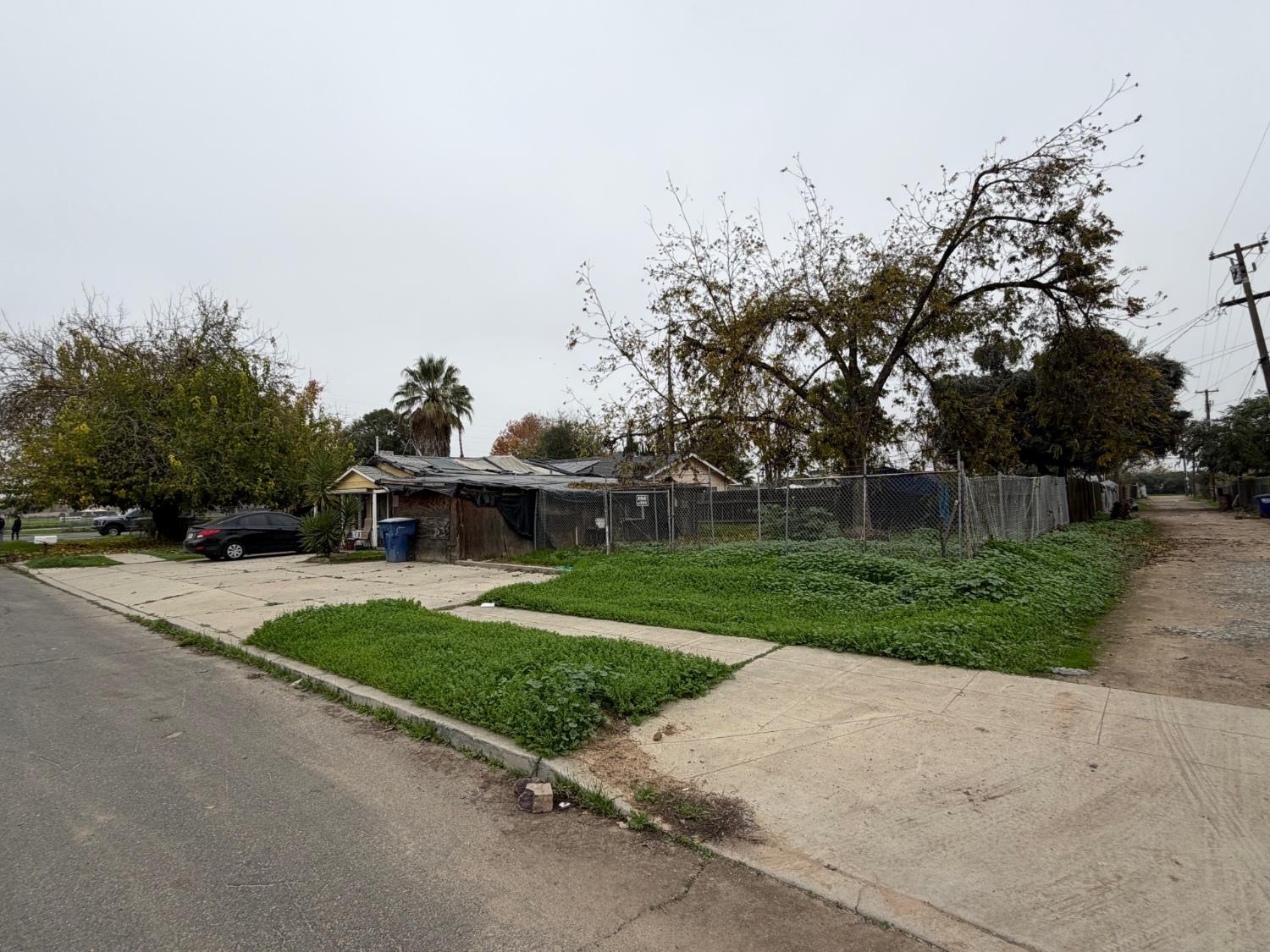 7175 Everest Ave, Fresno, CA 93722