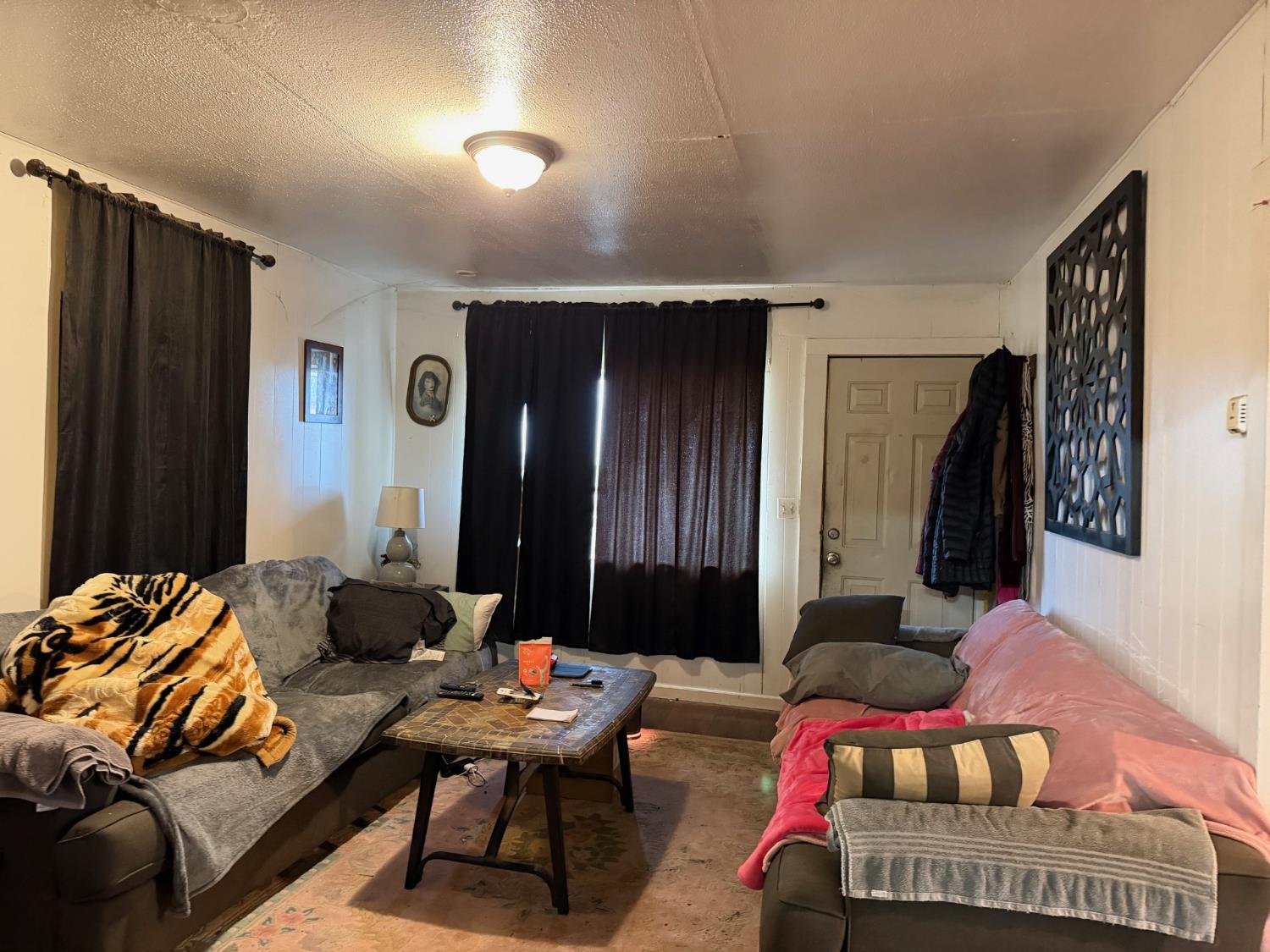 7175 Everest Ave, Fresno, CA 93722