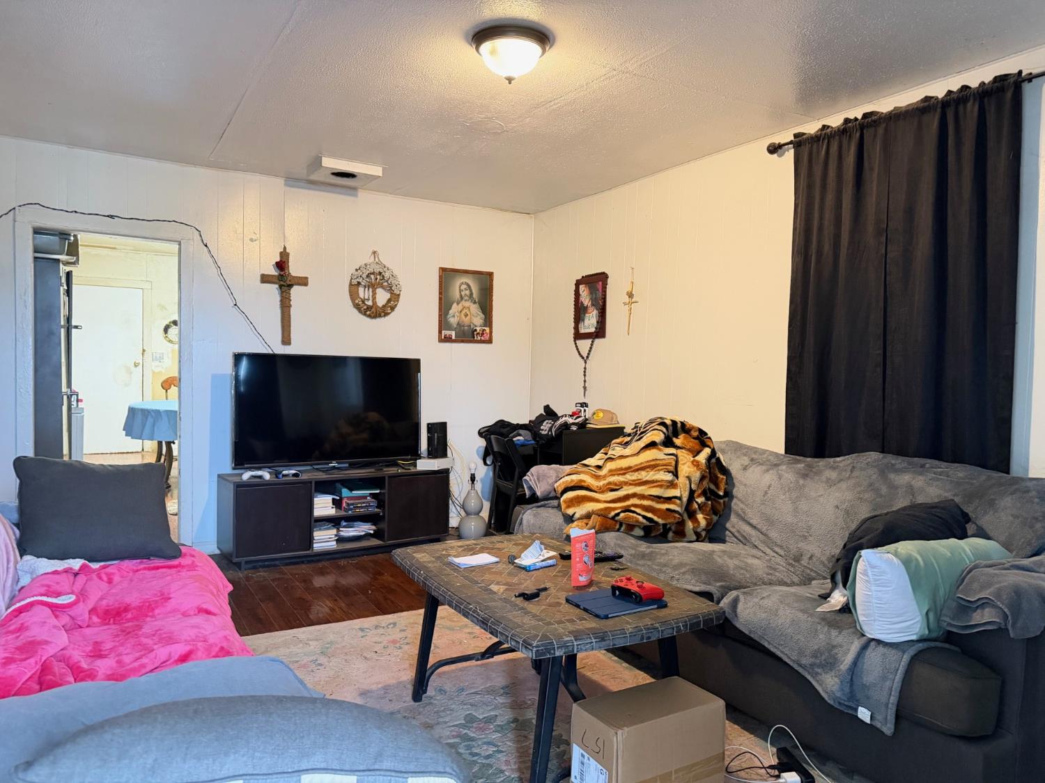 7175 Everest Ave, Fresno, CA 93722