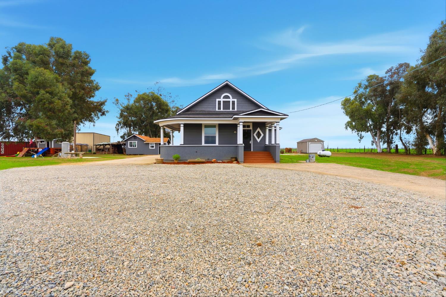 9547 Iona, Hanford, CA 93230