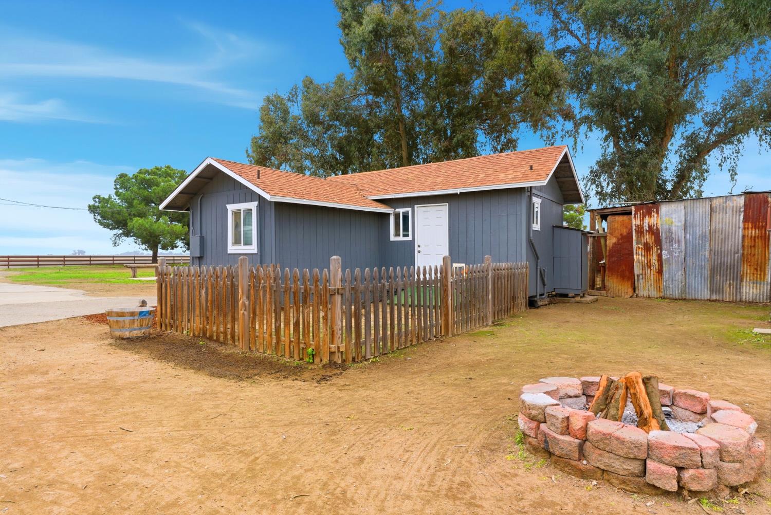 9547 Iona, Hanford, CA 93230