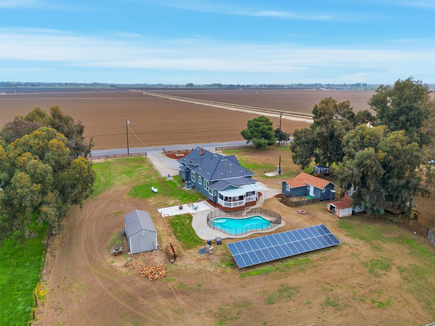 9547 Iona, Hanford, CA 93230