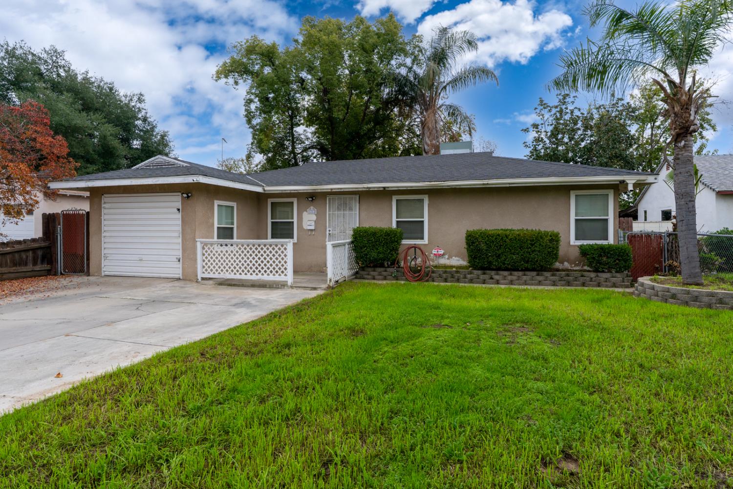 1212 E Saginaw Way, Fresno, CA 93704