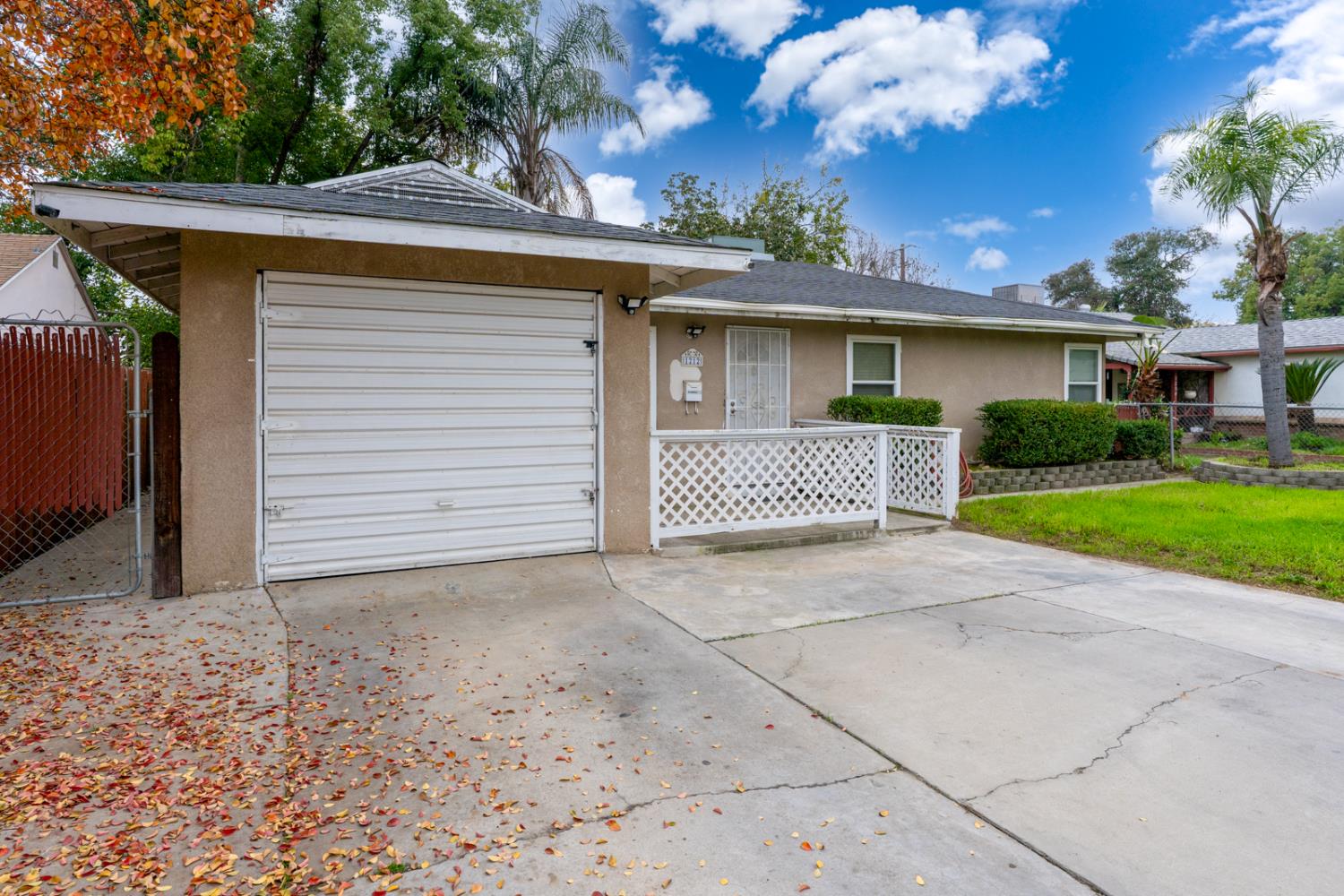 1212 E Saginaw Way, Fresno, CA 93704