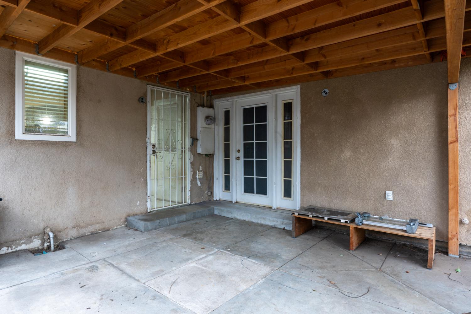 1212 E Saginaw Way, Fresno, CA 93704