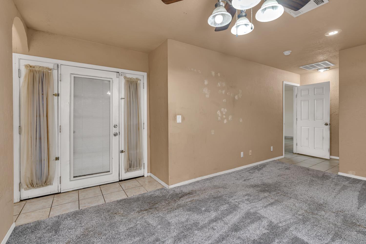 1212 E Saginaw Way, Fresno, CA 93704