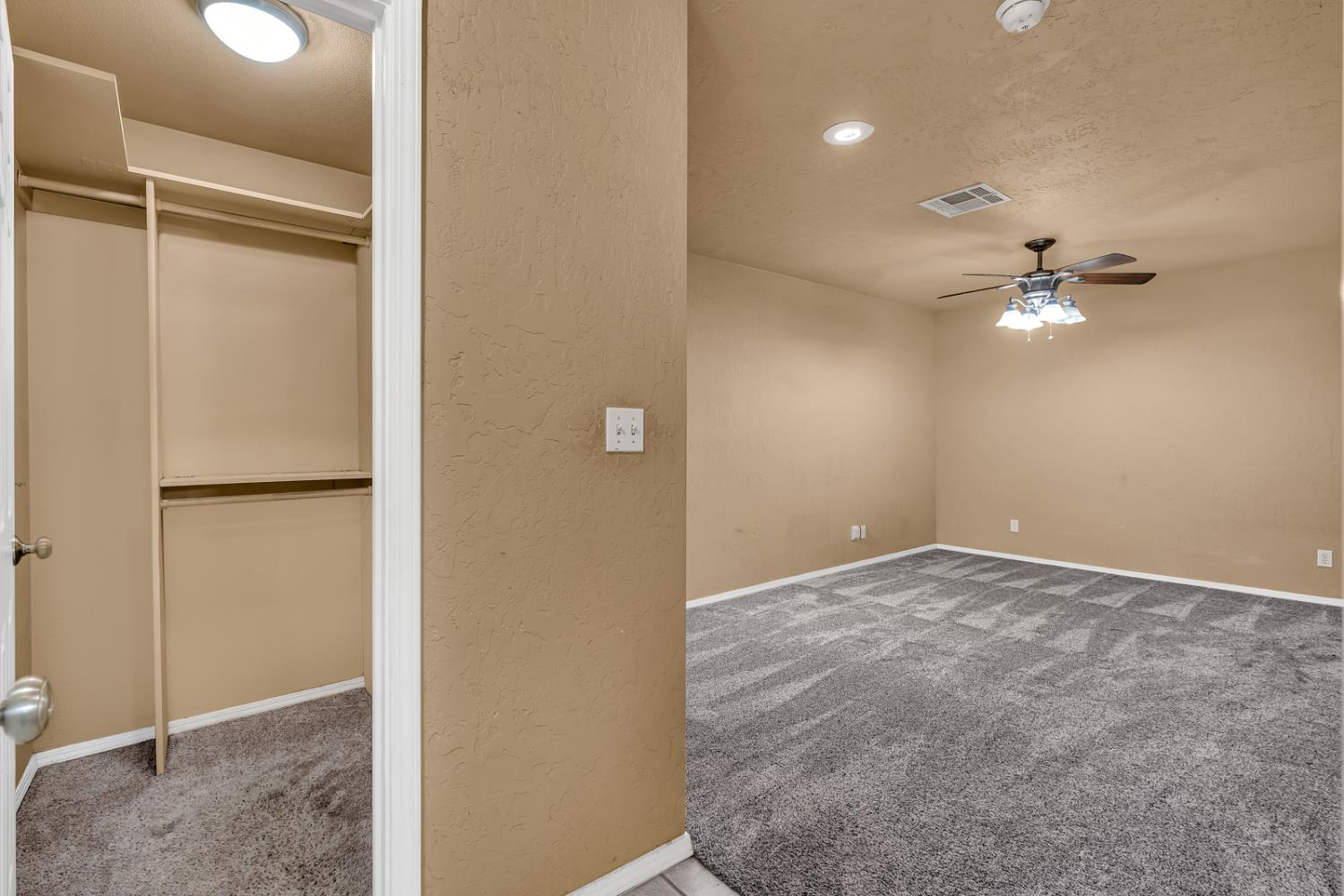 1212 E Saginaw Way, Fresno, CA 93704