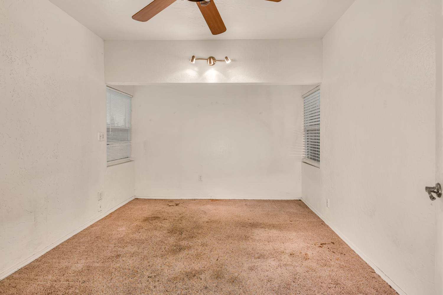 1212 E Saginaw Way, Fresno, CA 93704