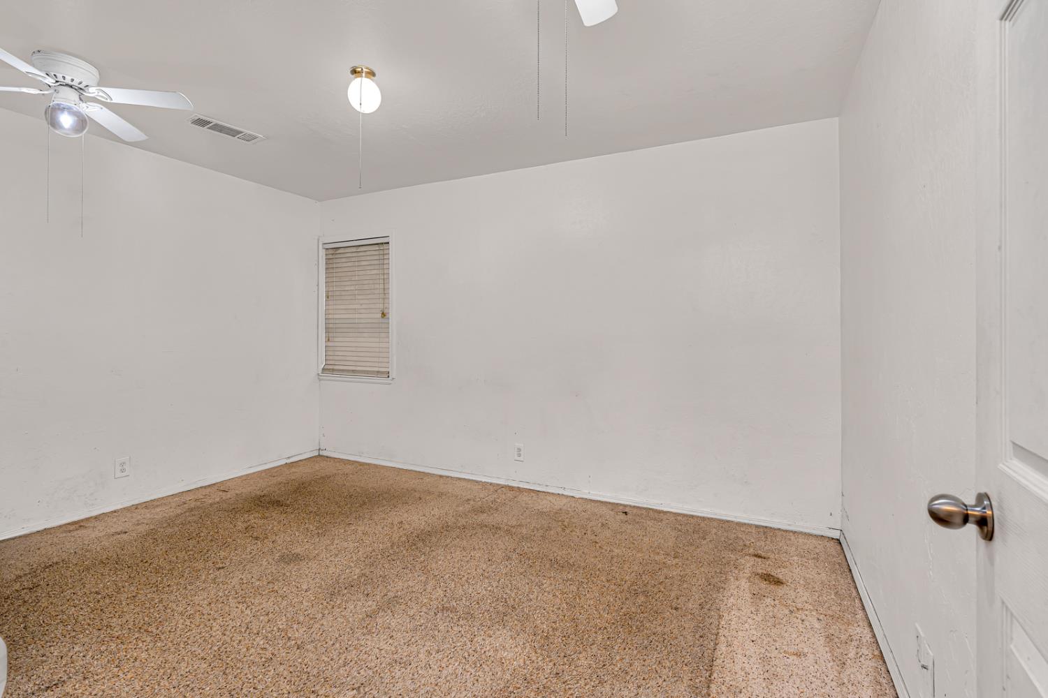 1212 E Saginaw Way, Fresno, CA 93704