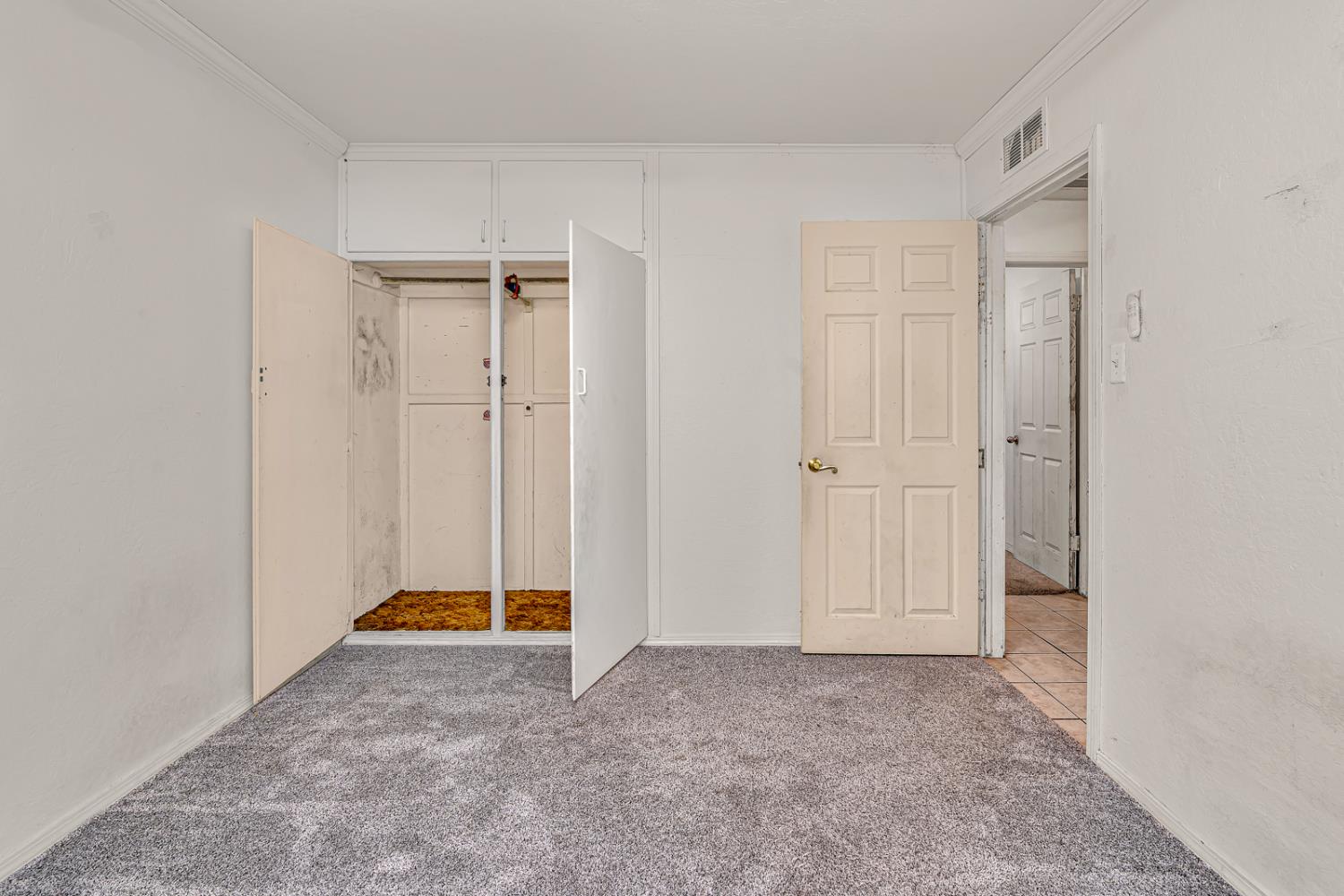 1212 E Saginaw Way, Fresno, CA 93704