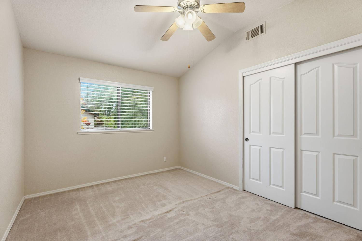 375 W Hagler Ave, Fresno, CA 93711