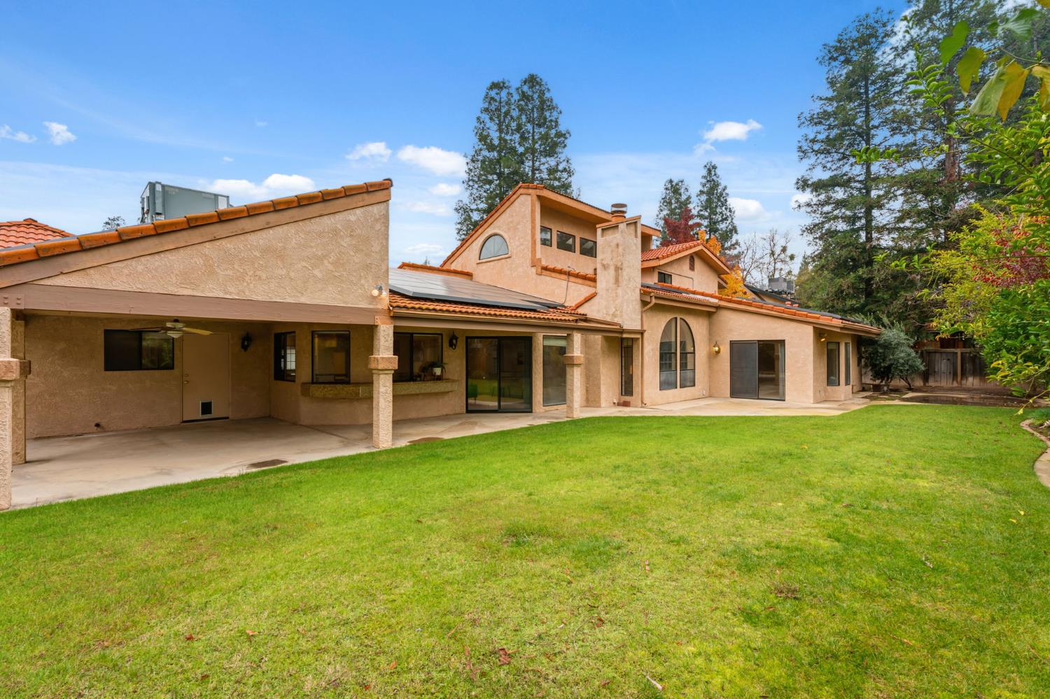 375 W Hagler Ave, Fresno, CA 93711