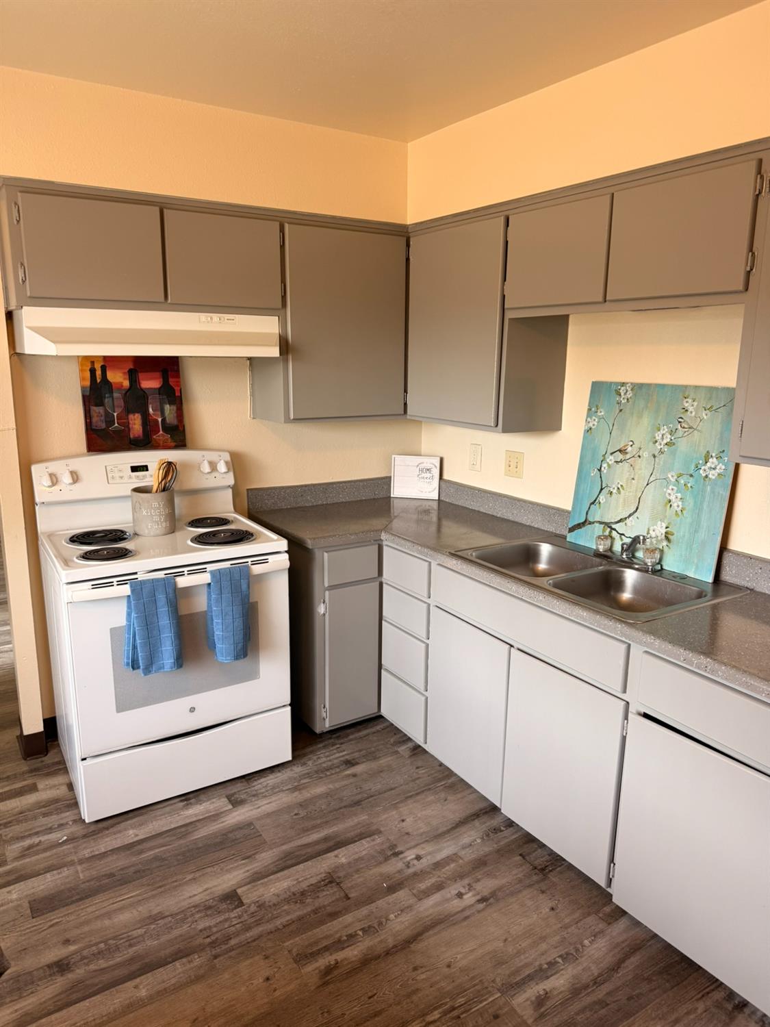 201 E Walnut Ave, Coalinga, CA 93210