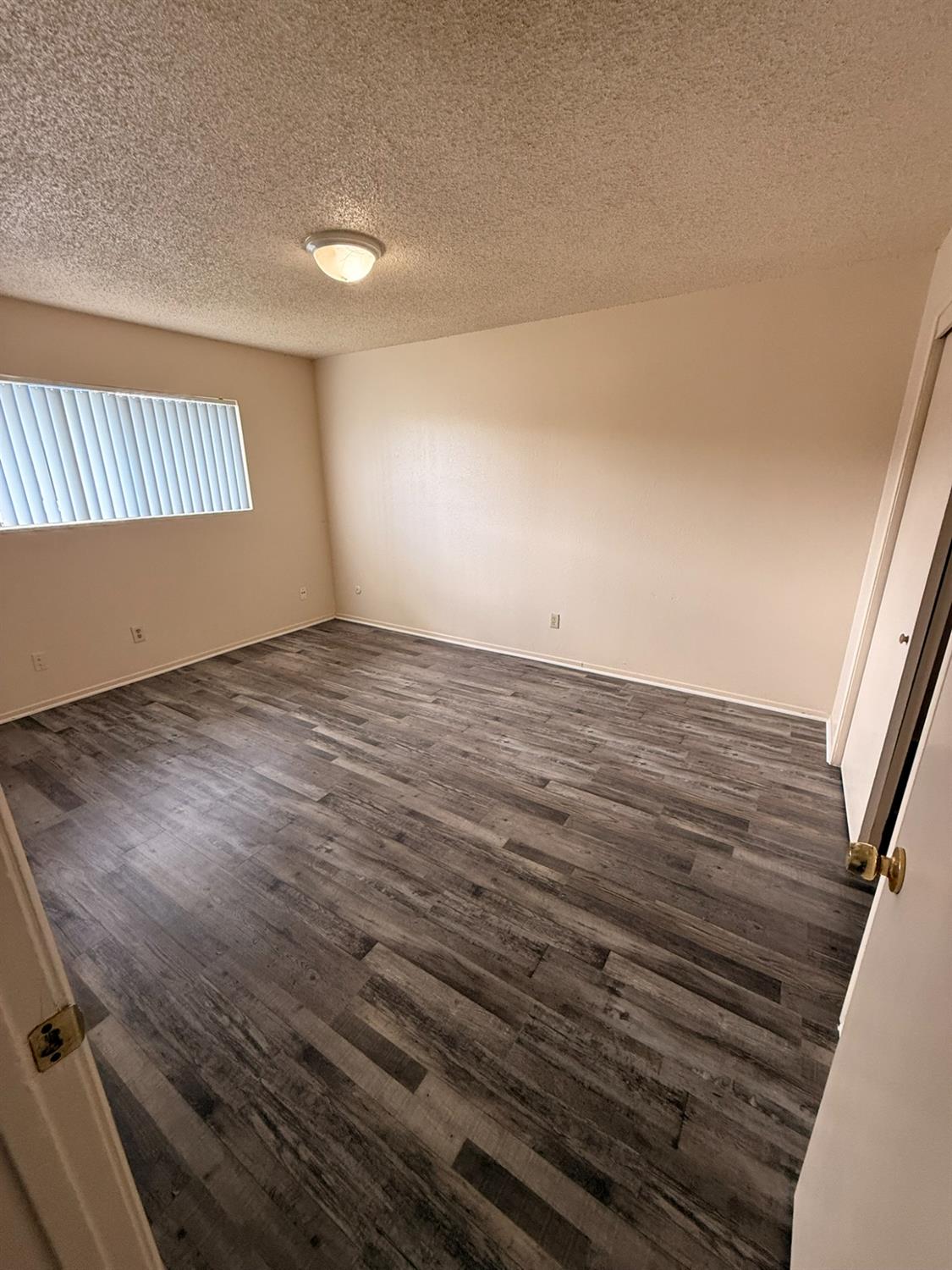 201 E Walnut Ave, Coalinga, CA 93210