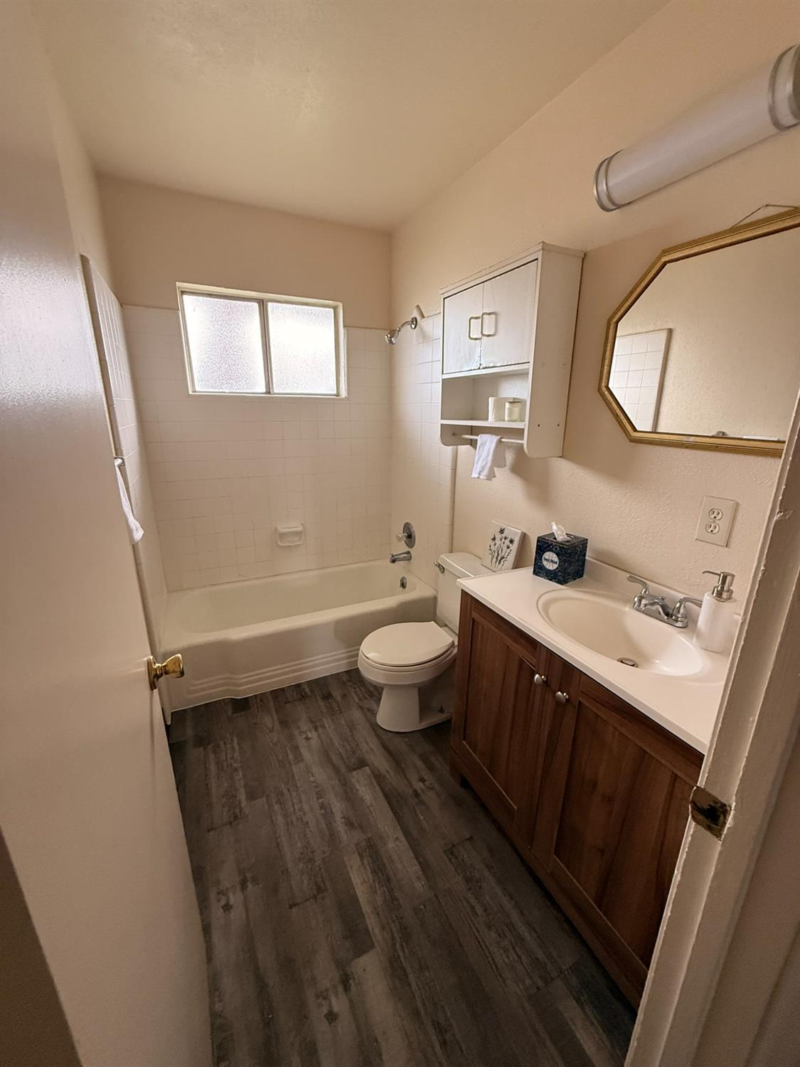 201 E Walnut Ave, Coalinga, CA 93210