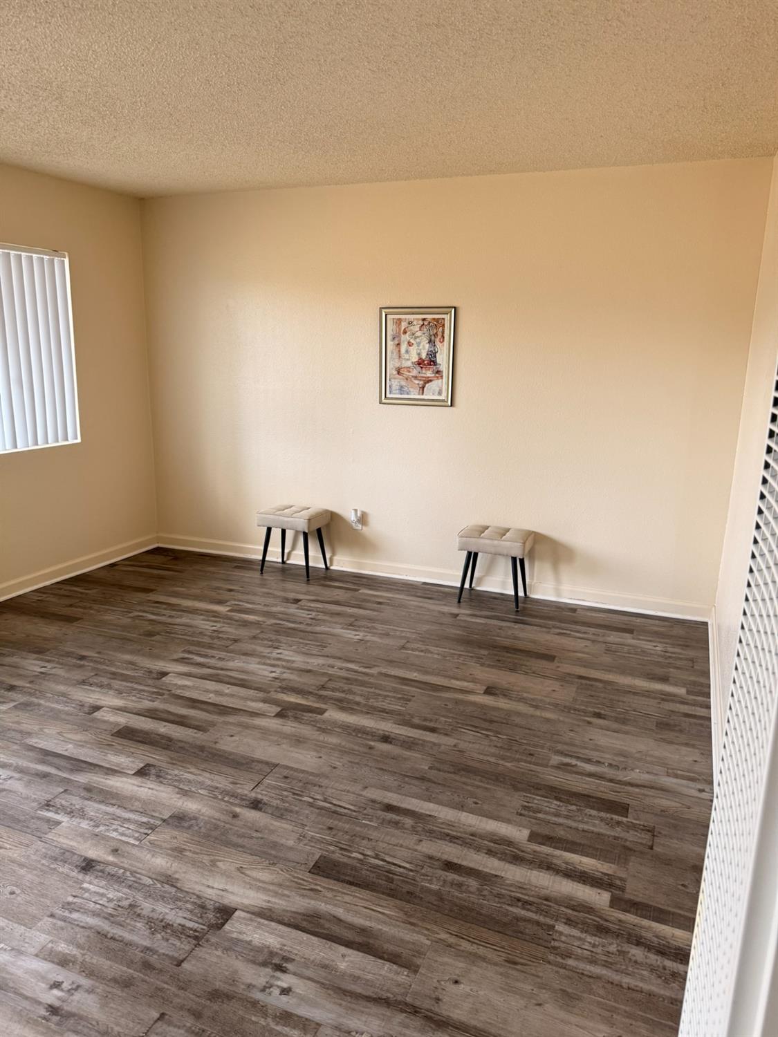 201 E Walnut Ave, Coalinga, CA 93210