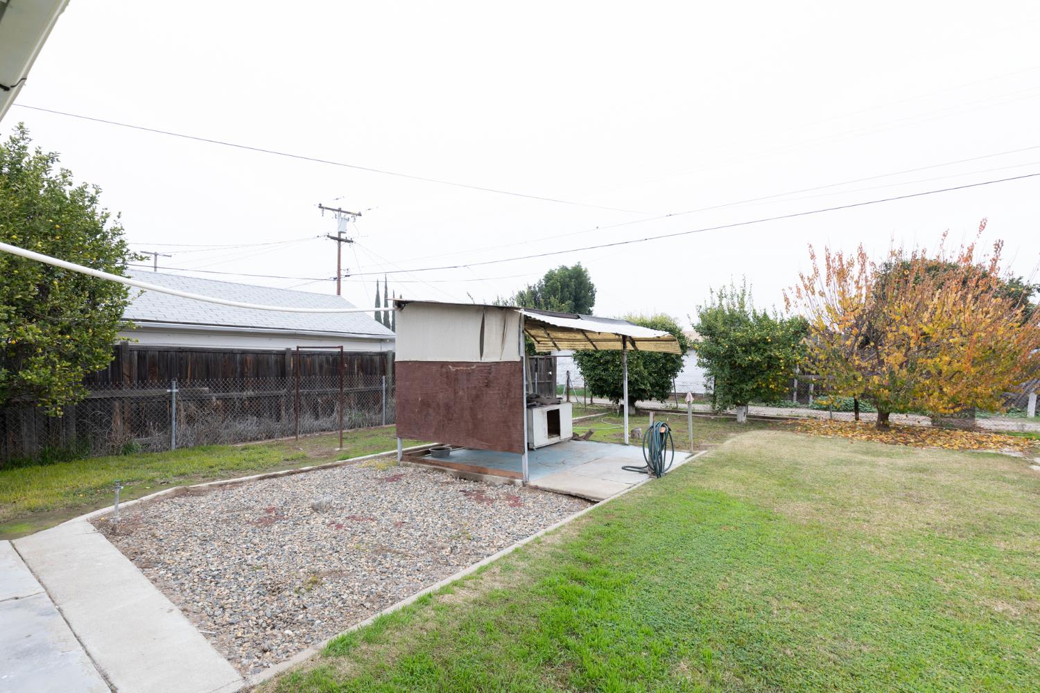 1044 S Hope Ave, Reedley, CA 93654
