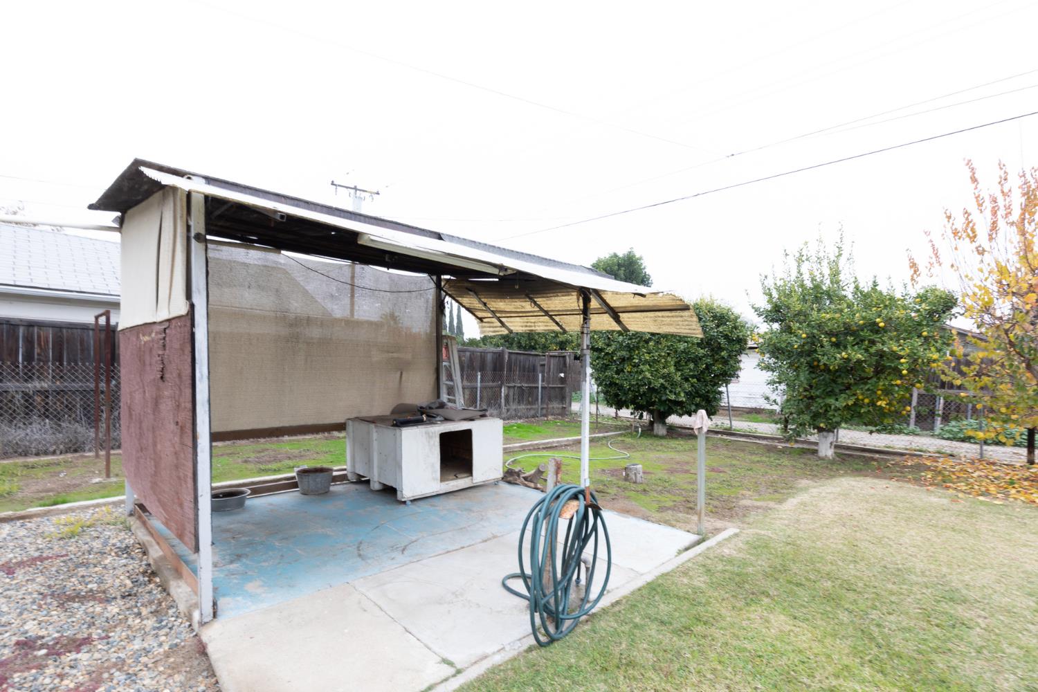 1044 S Hope Ave, Reedley, CA 93654