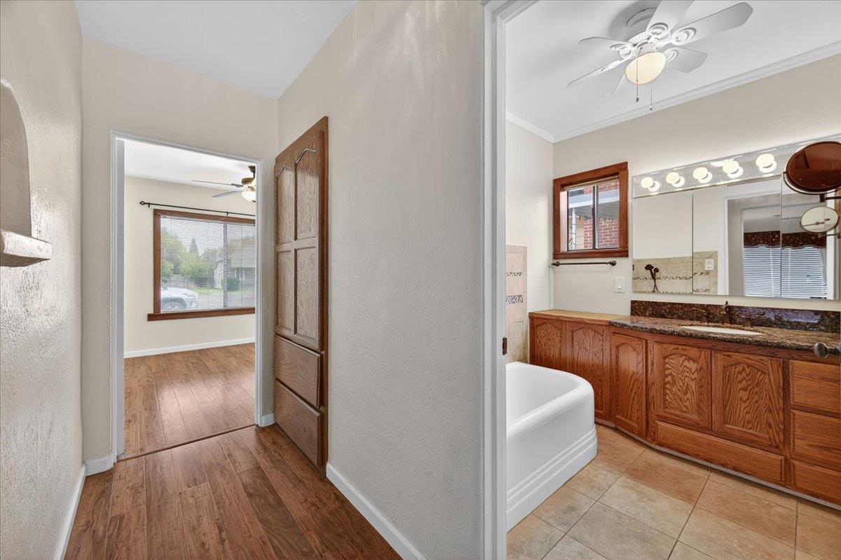 311 S K St, Madera, CA 93637