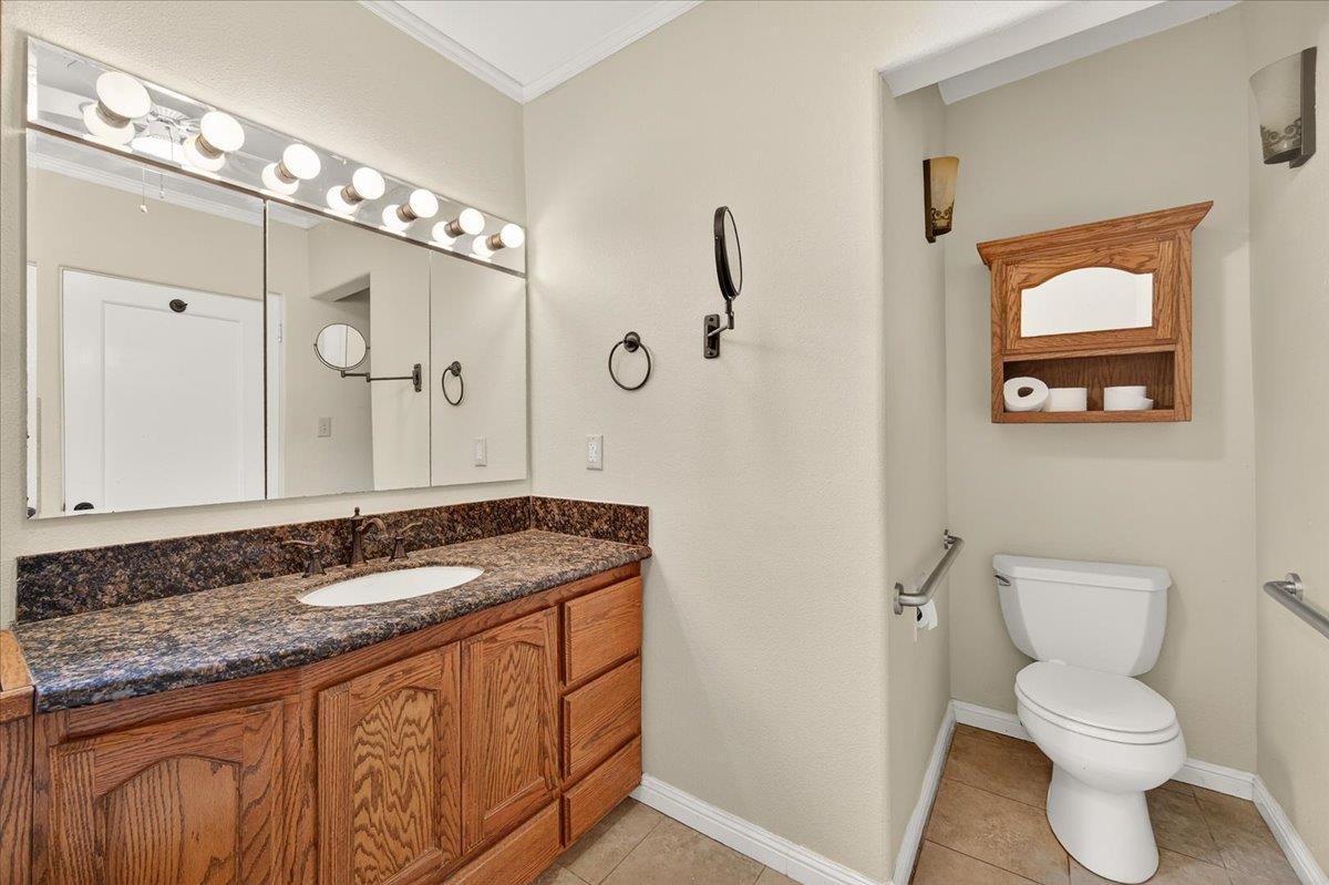 311 S K St, Madera, CA 93637