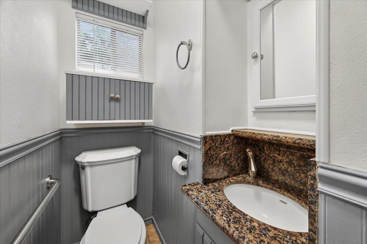 311 S K St, Madera, CA 93637