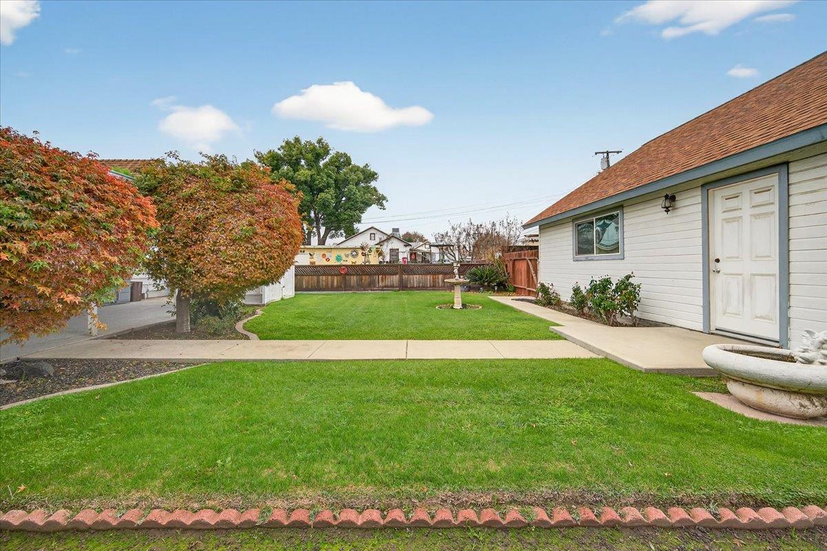 311 S K St, Madera, CA 93637