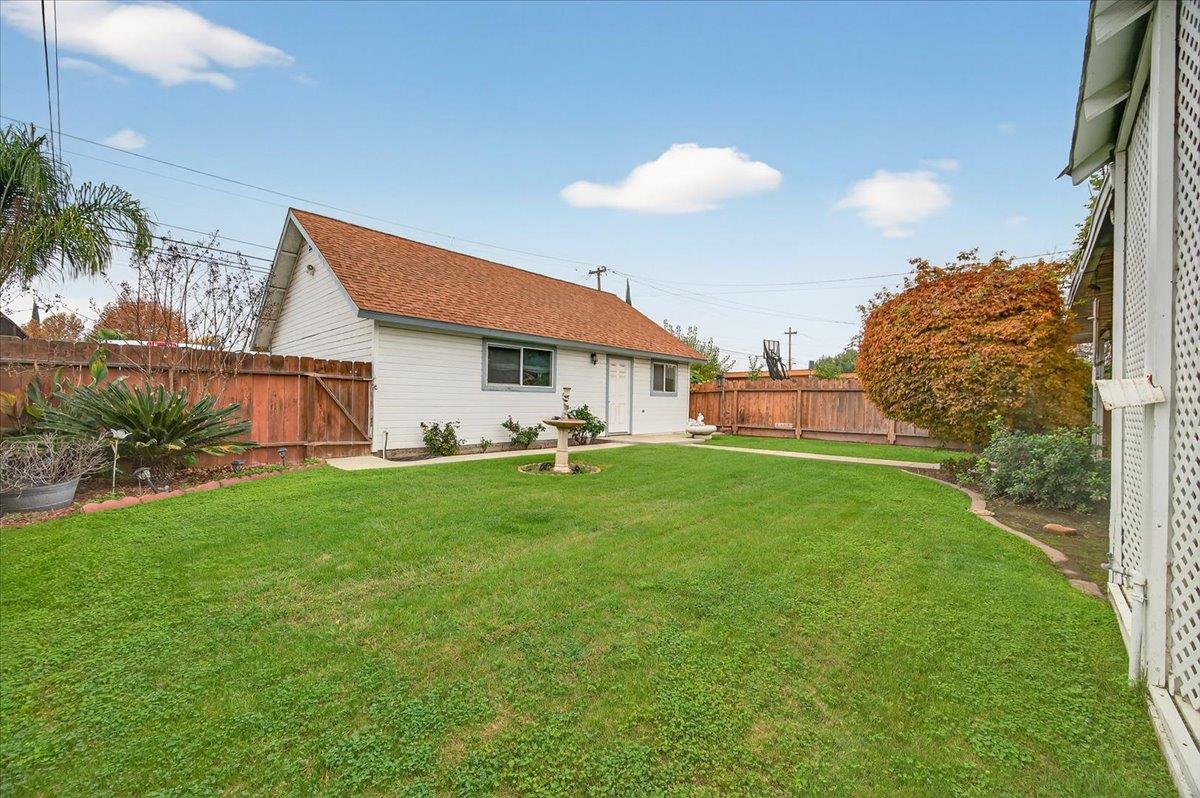 311 S K St, Madera, CA 93637