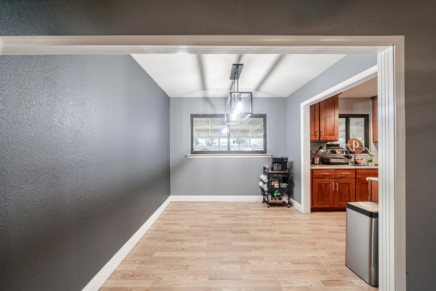 27152 Perkins Rd, Madera, CA 93637