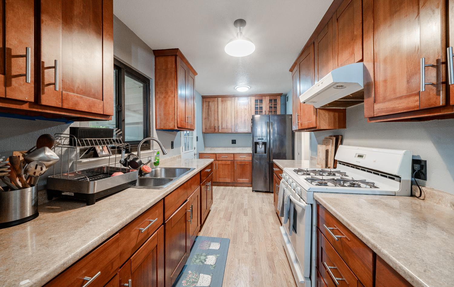 27152 Perkins Rd, Madera, CA 93637