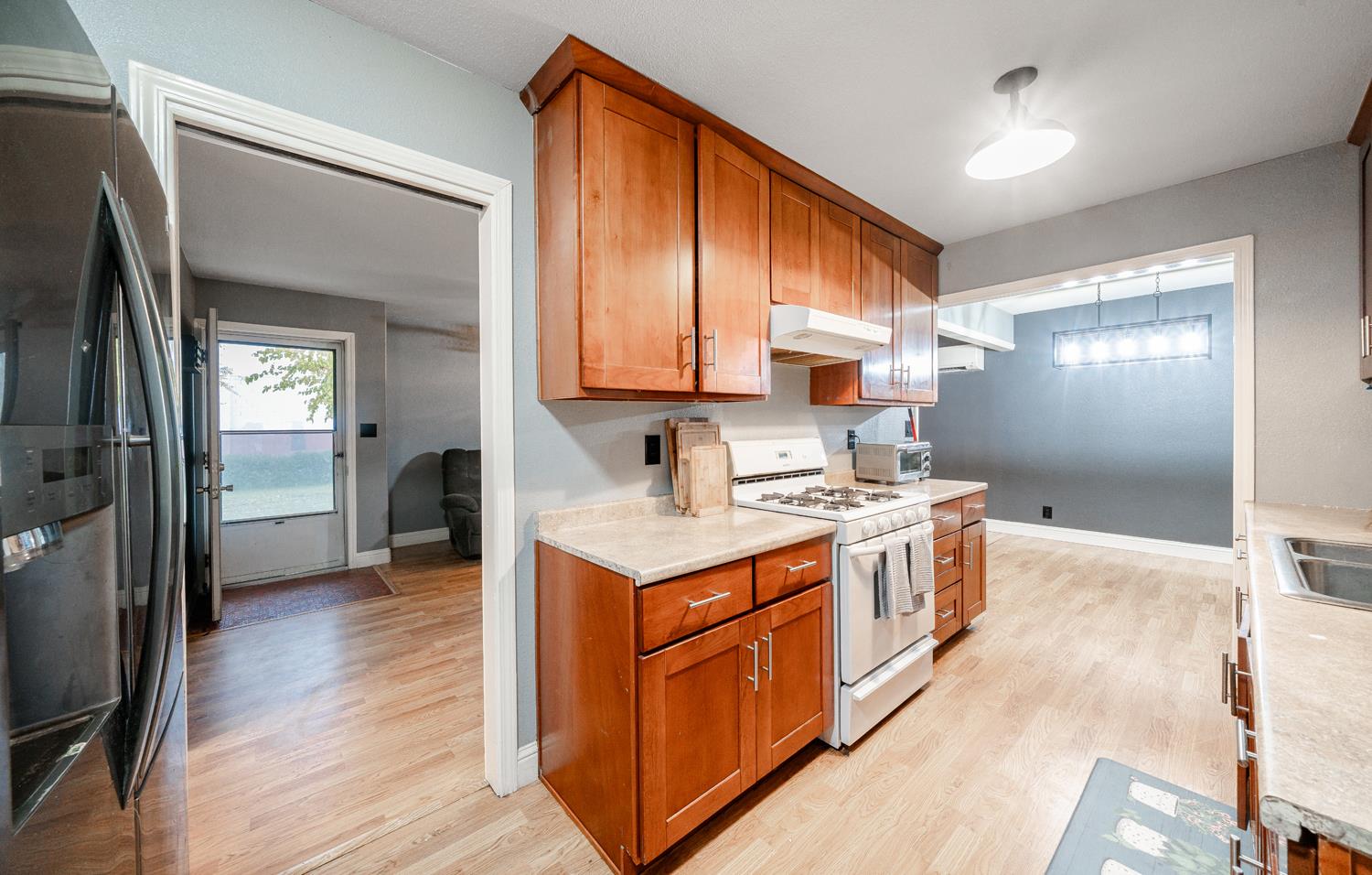 27152 Perkins Rd, Madera, CA 93637