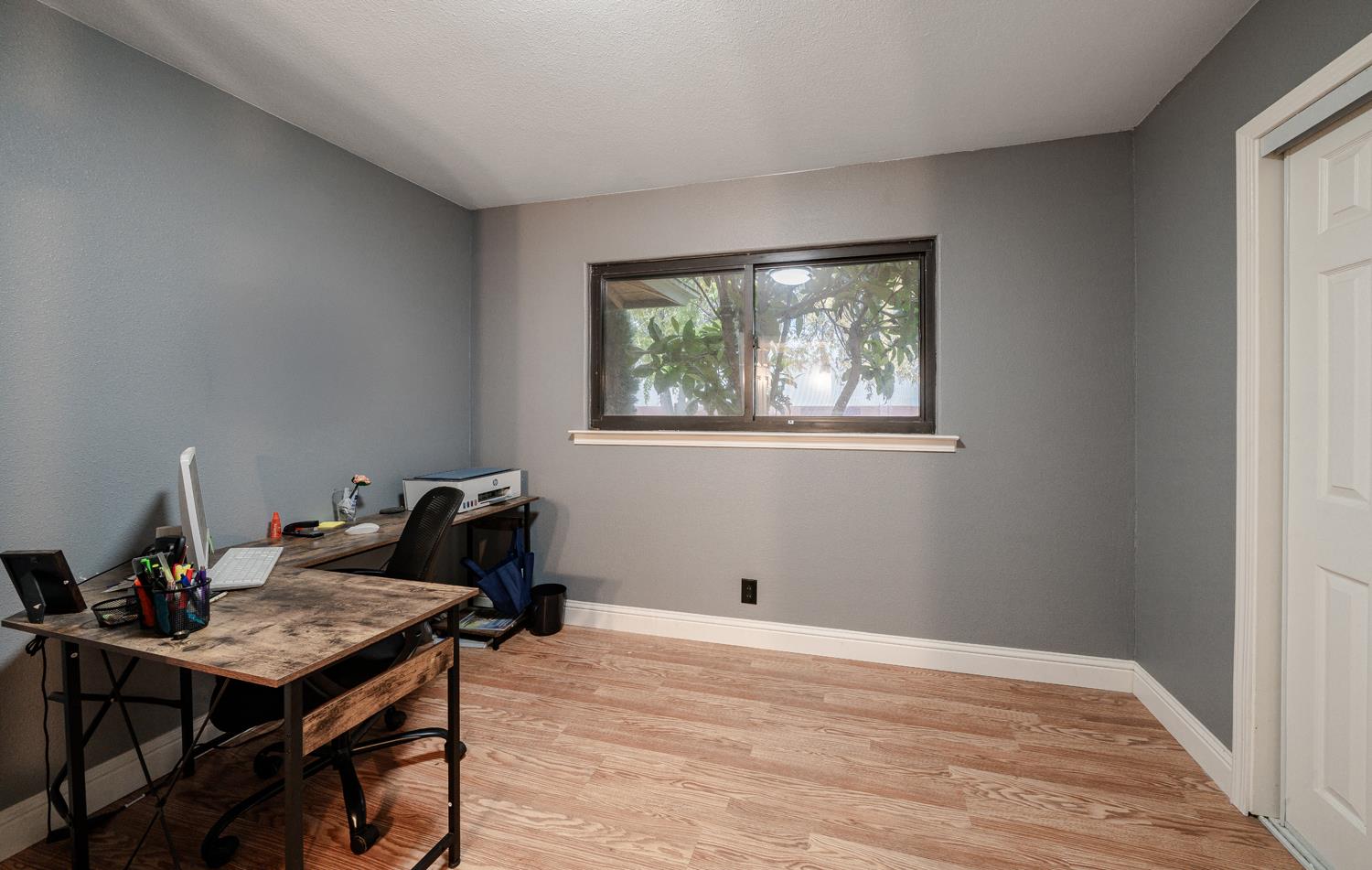 27152 Perkins Rd, Madera, CA 93637