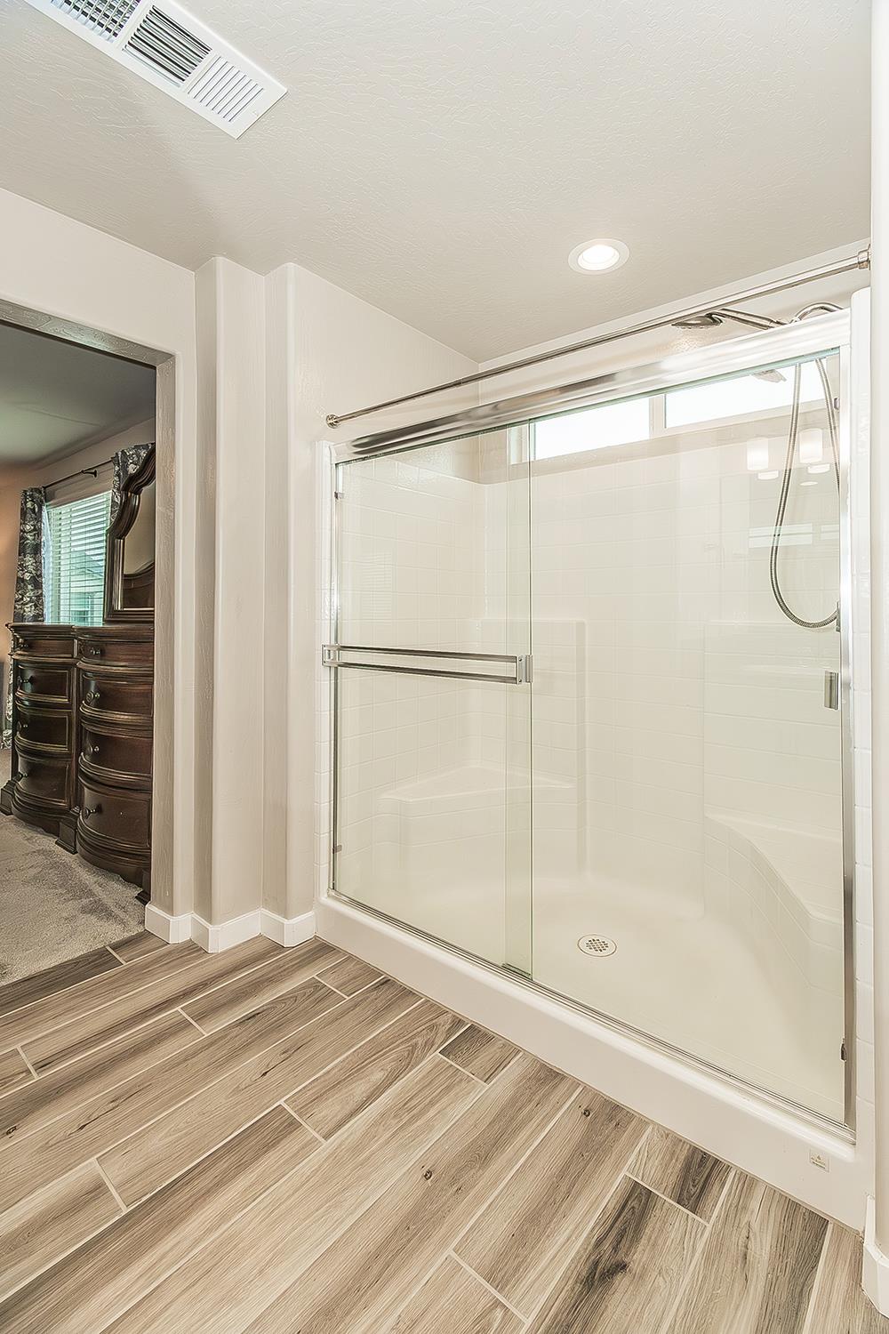 4085 N Sandrini Ave, Fresno, CA 93723