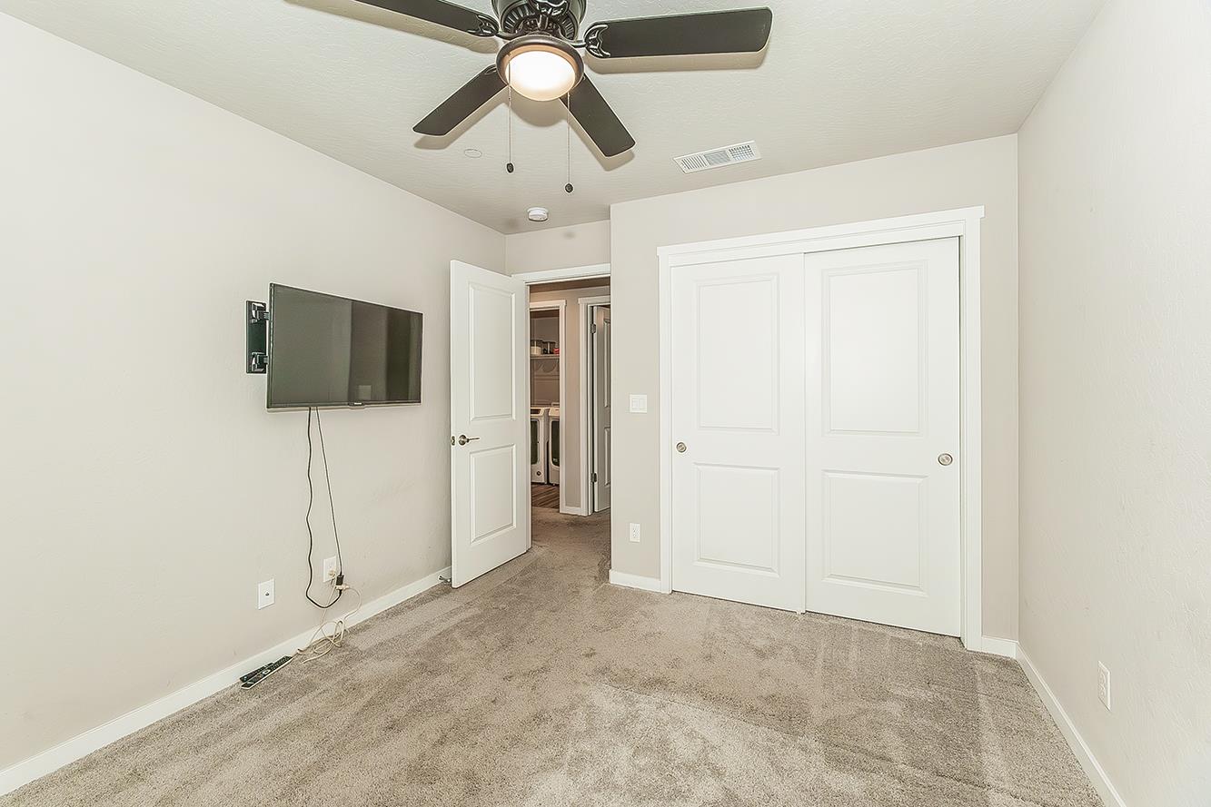 4085 N Sandrini Ave, Fresno, CA 93723