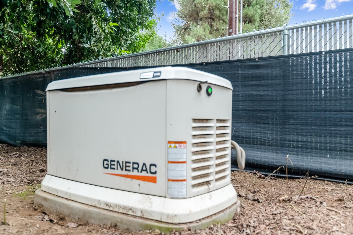 18701 Lort Dr, Visalia, CA 93292