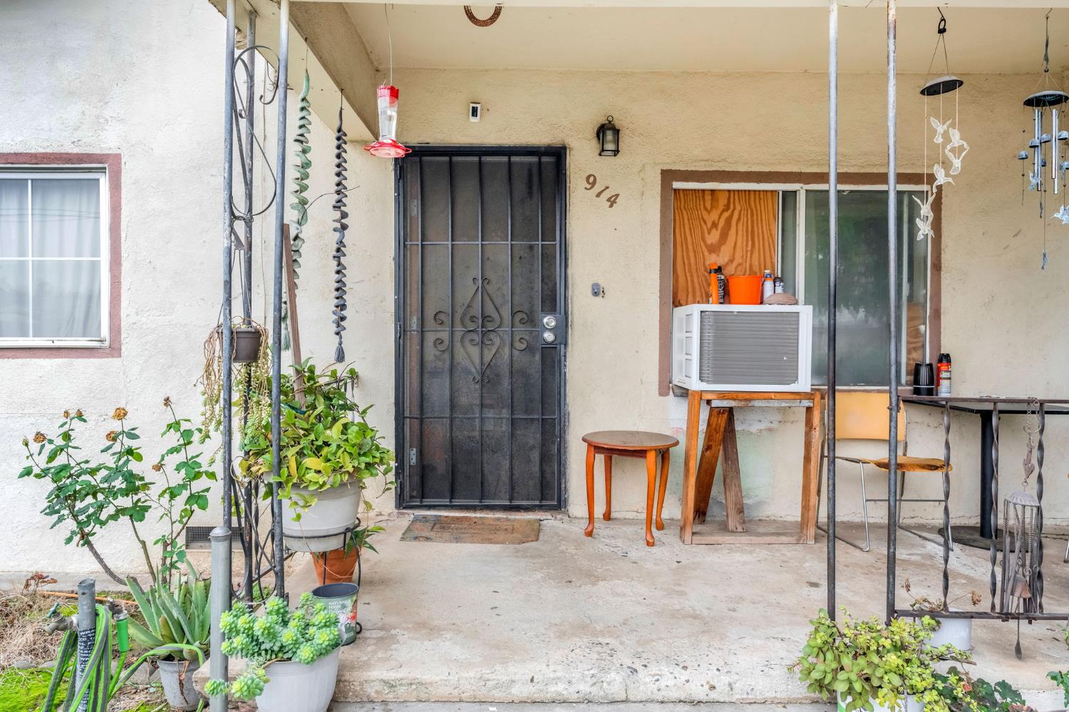 914 Clinton St, Madera, CA 93638