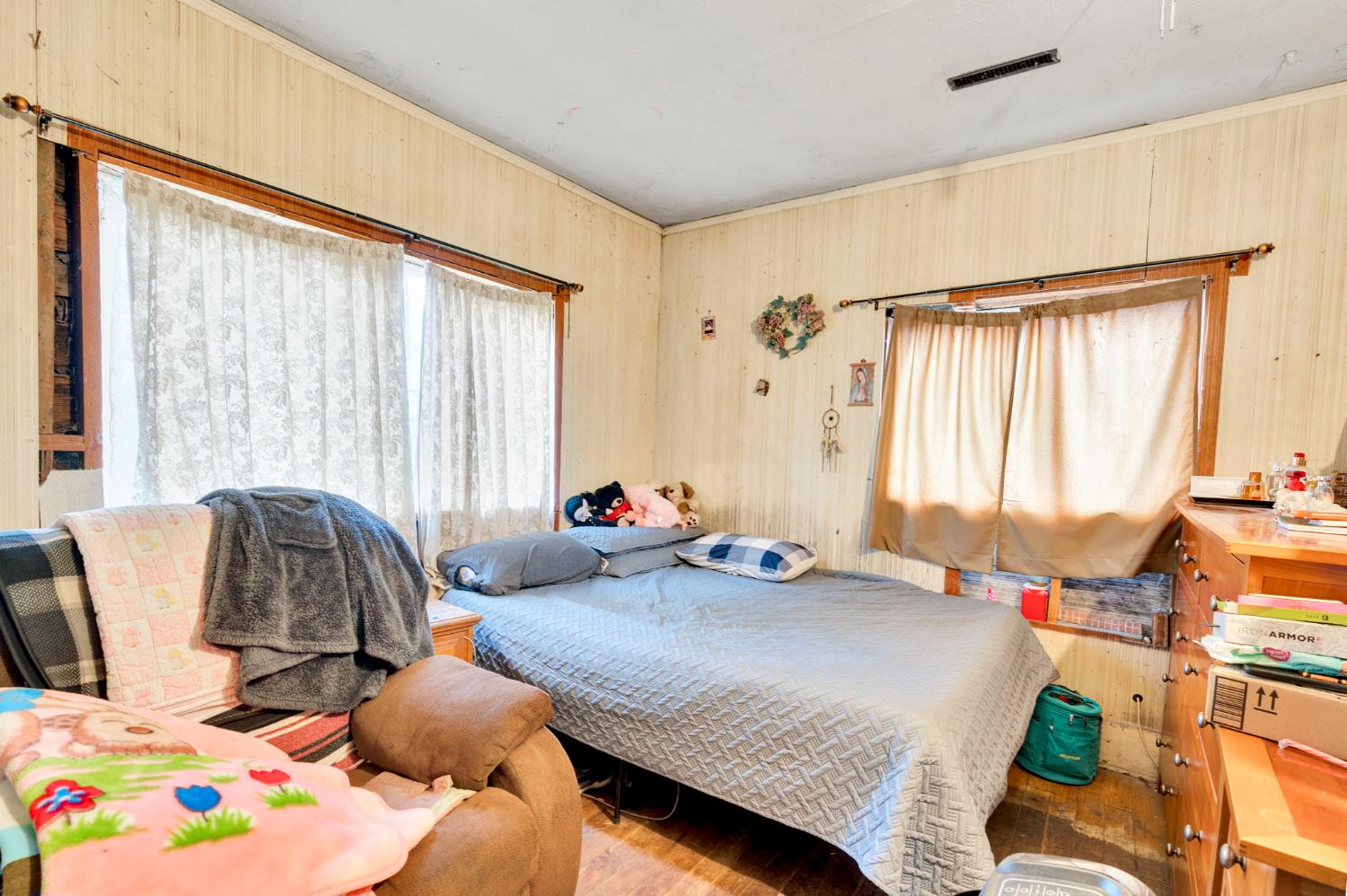 914 Clinton St, Madera, CA 93638