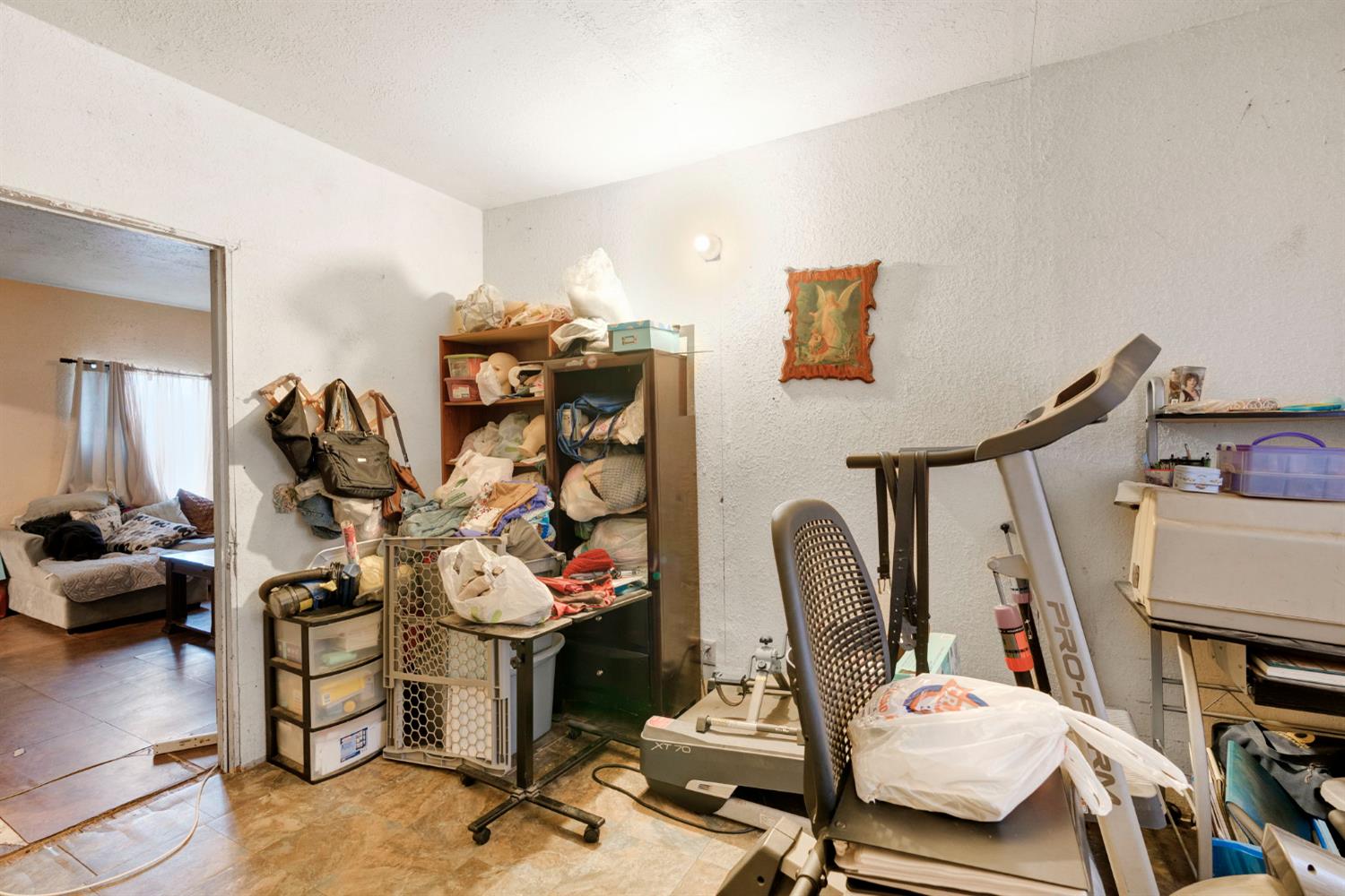 914 Clinton St, Madera, CA 93638