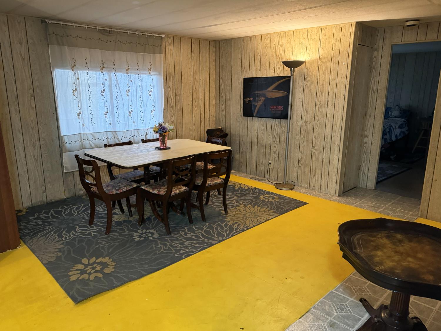 581 N Crawford Ave #41, Dinuba, CA 93618