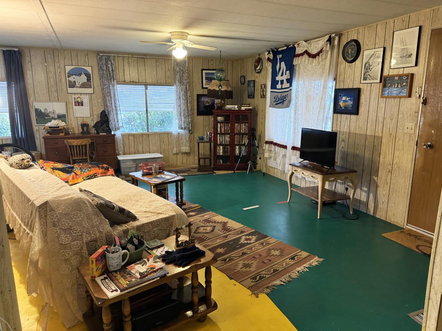 581 N Crawford Ave #41, Dinuba, CA 93618