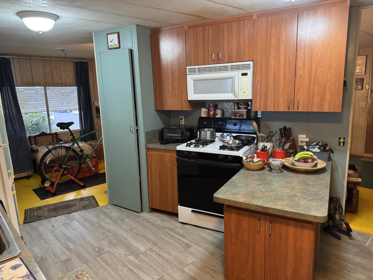 581 N Crawford Ave #41, Dinuba, CA 93618