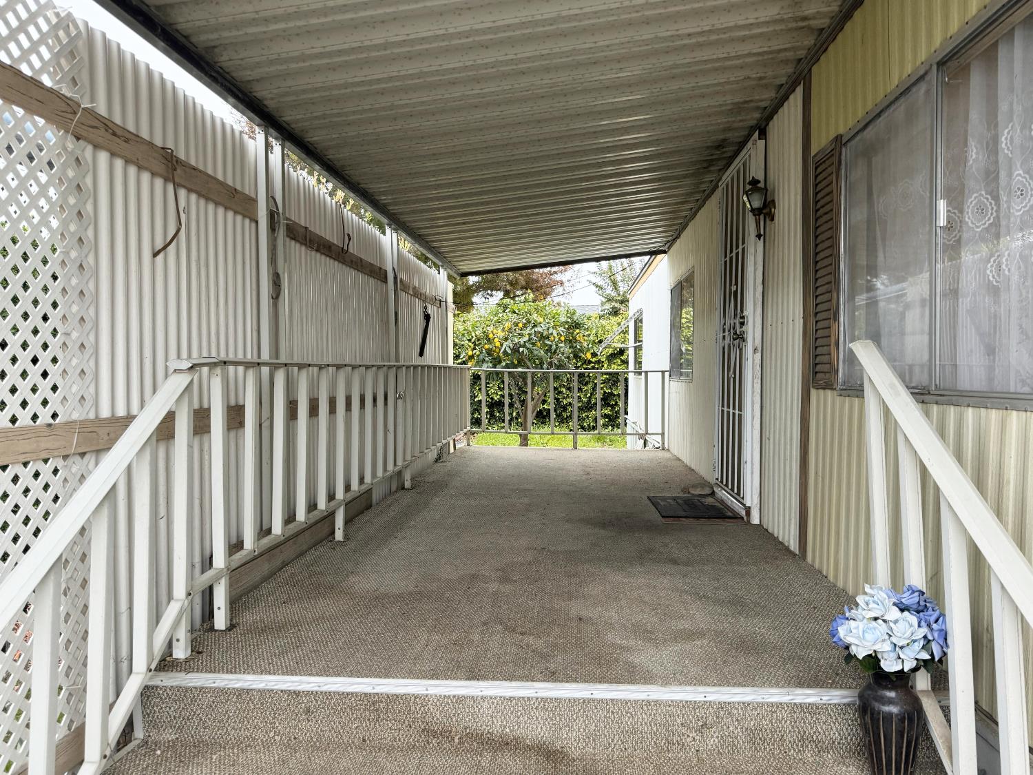 581 N Crawford Ave #41, Dinuba, CA 93618