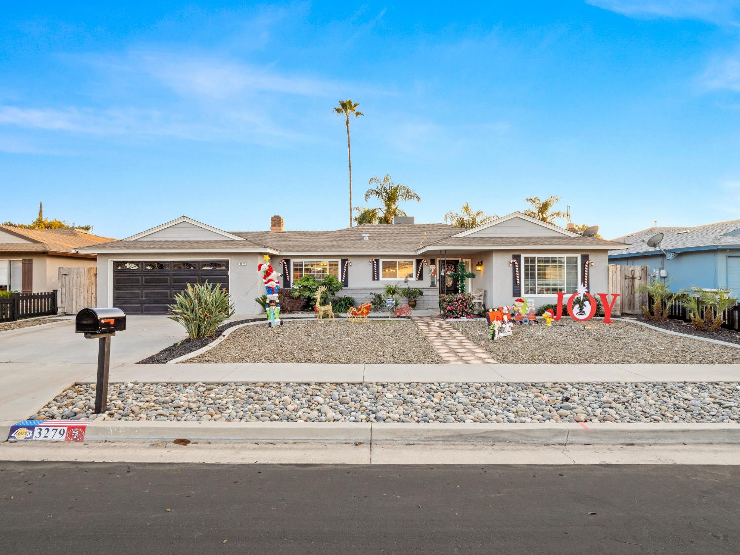 3279 W Rialto Ave, Fresno, CA 93722