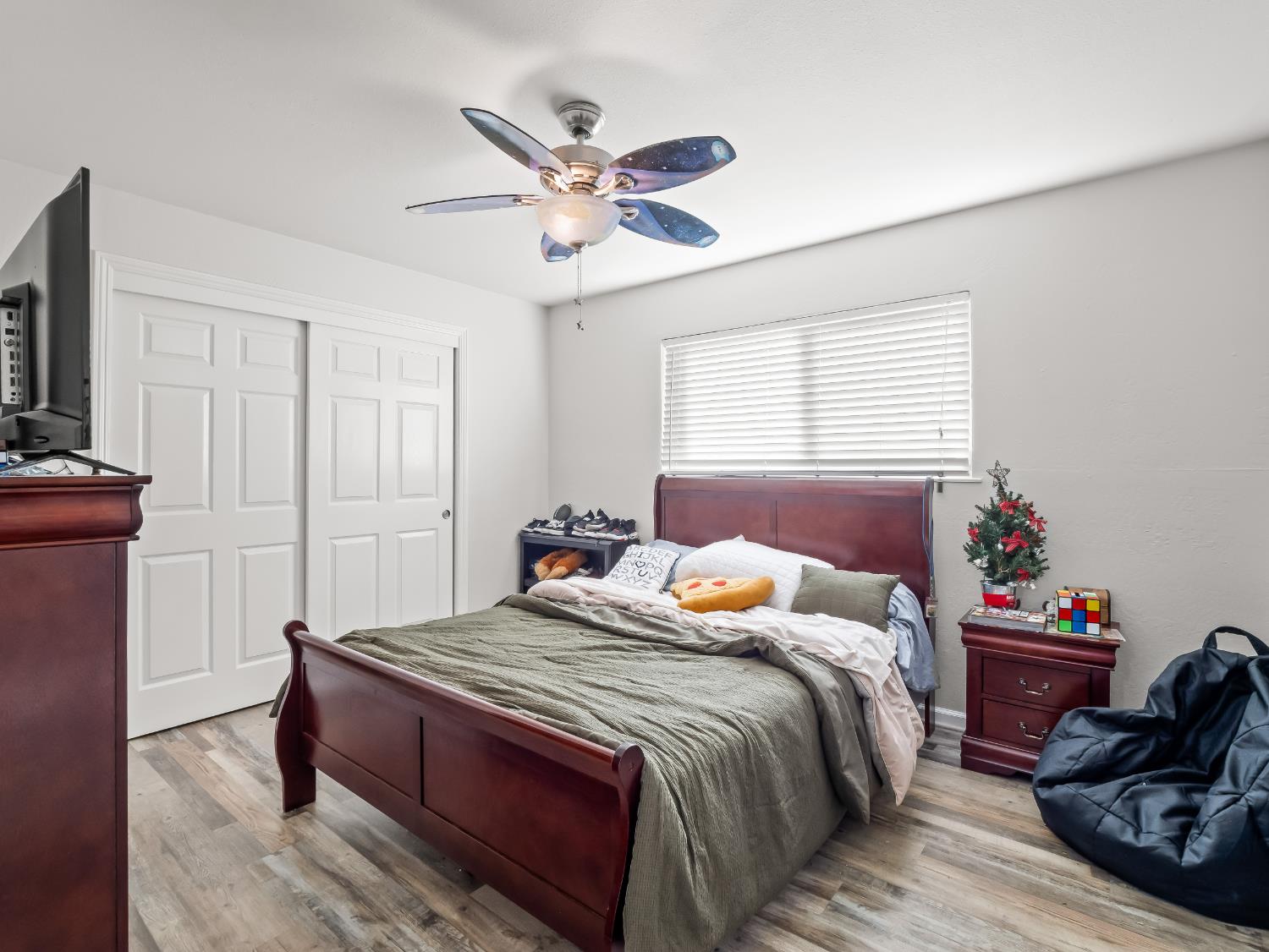 3279 W Rialto Ave, Fresno, CA 93722