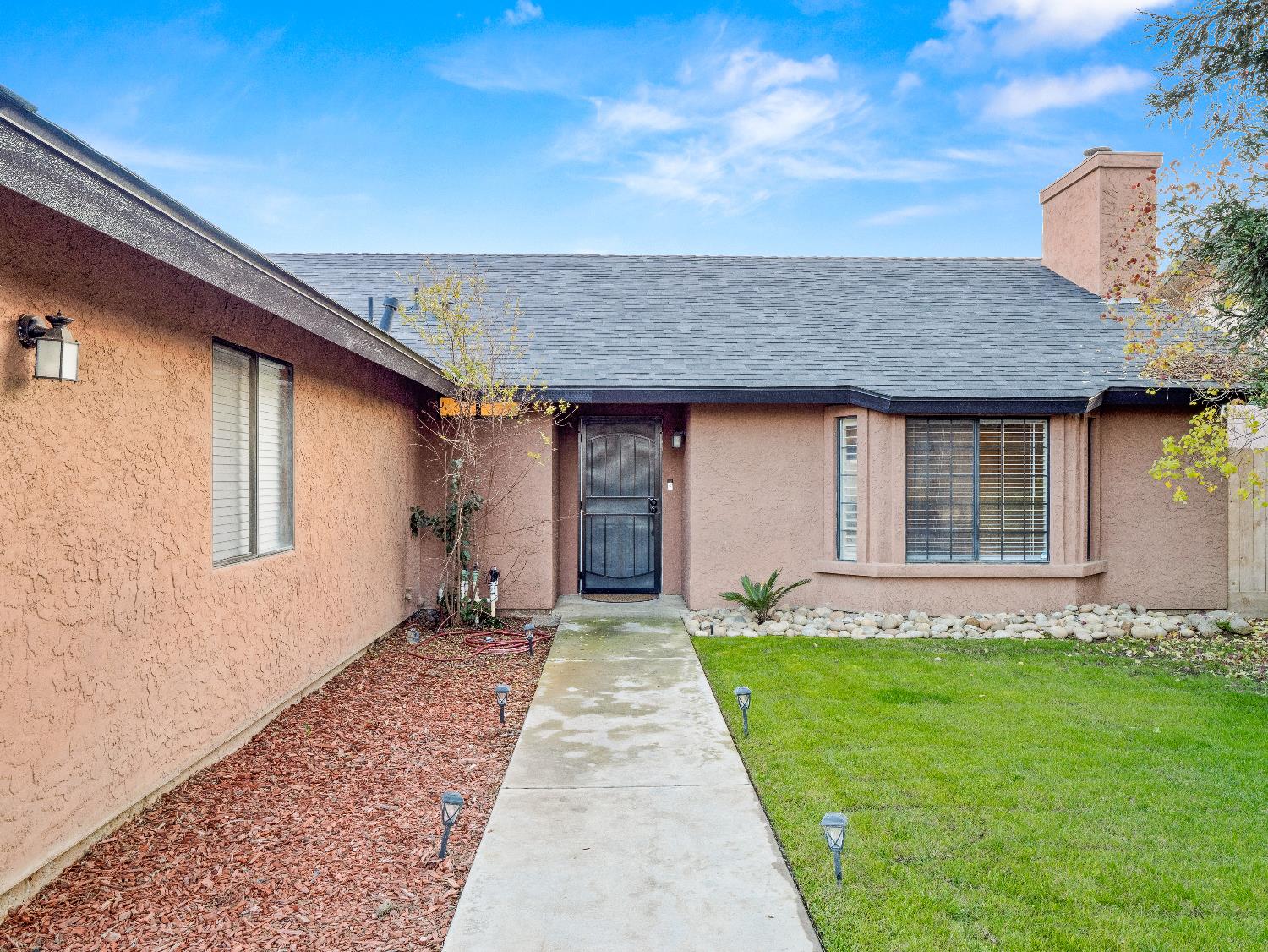 1650 Fir Ave, Clovis, CA 93611