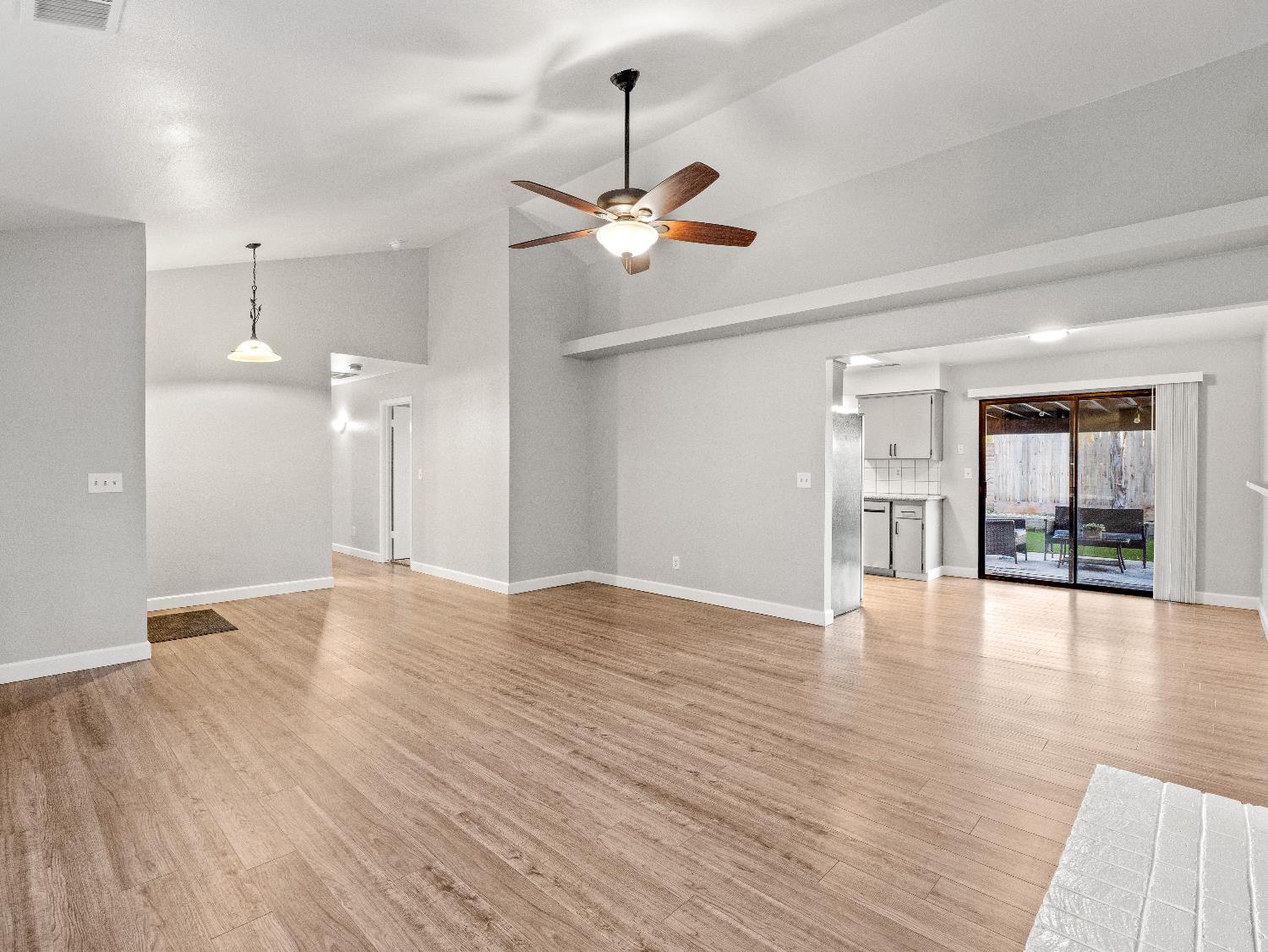 1650 Fir Ave, Clovis, CA 93611